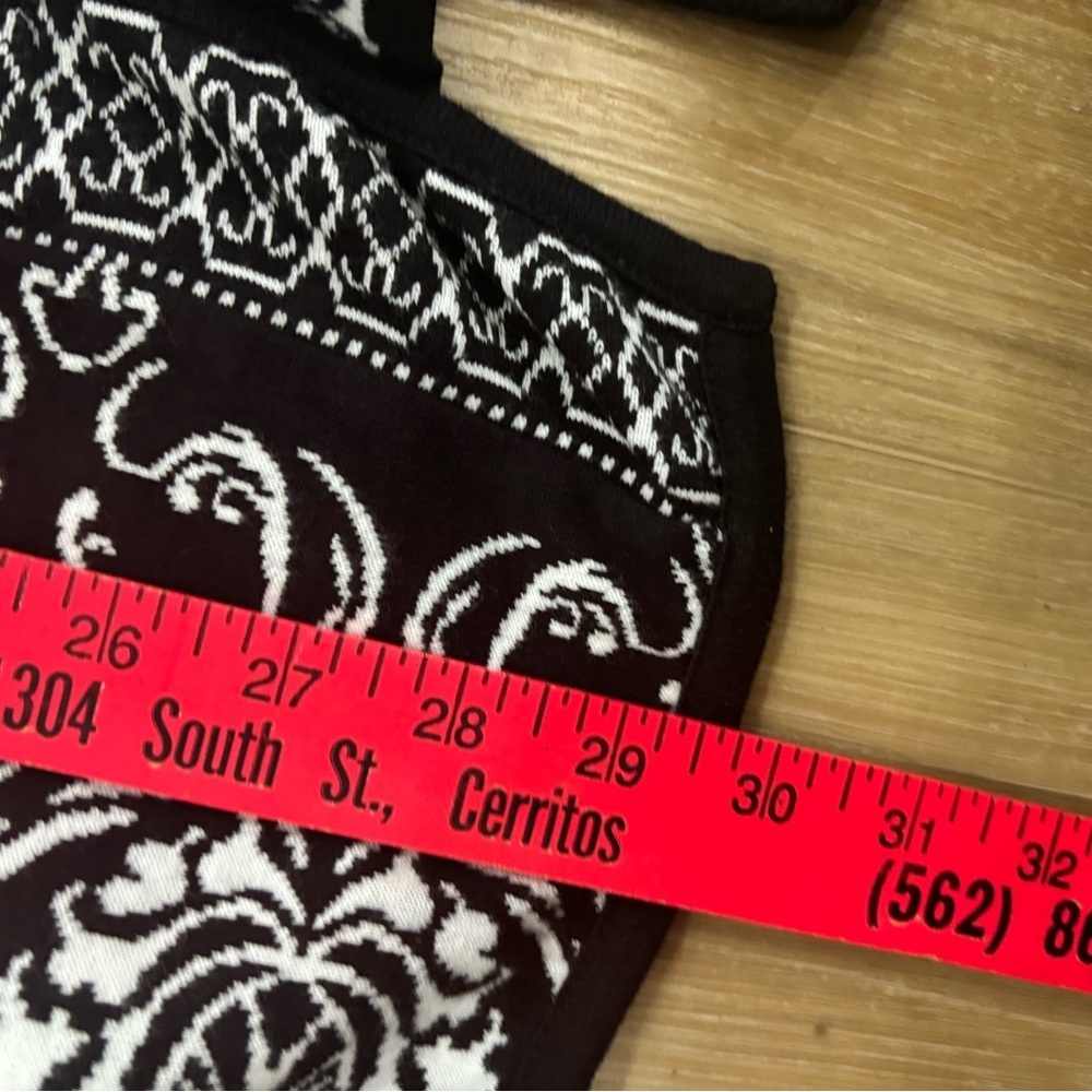 Black and White Patterned Kimono Cardigan Sweater - Picture 8 of 8